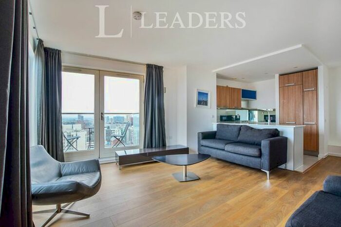 2 Bedroom Flat To Rent In Skyline Central, Goulden Street, Manchester, M4