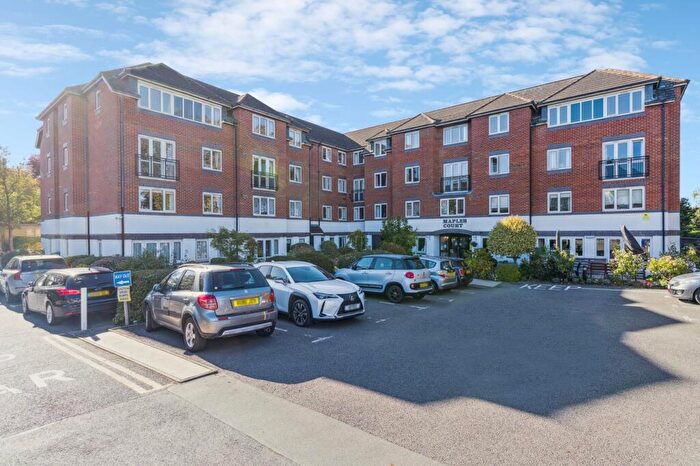 1 Bedroom Retirement Property For Sale In Maples Court, Hitchin, SG5