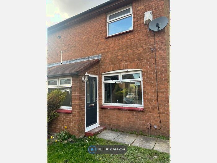 3 Bedroom Semi-Detached House To Rent In Peterlee Way, Bootle, L30