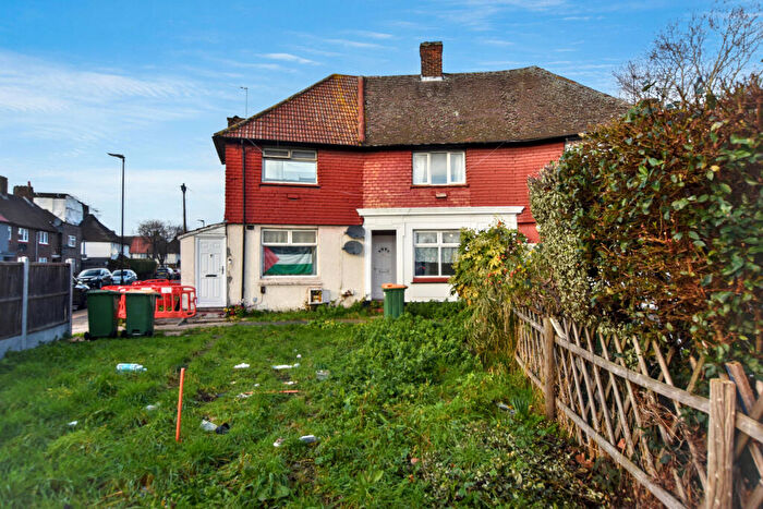 2 Bedroom Terraced House For Sale In Prince Regent Lane, Plaistow, London, E13