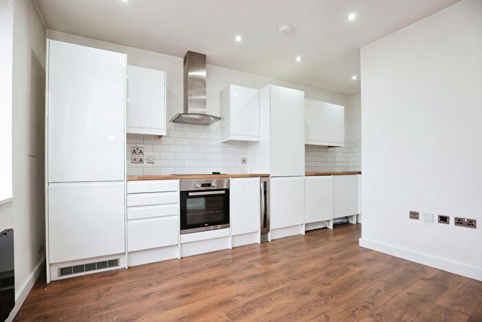 2 Bedroom Flat To Rent In Market Place, Rugby, CV21