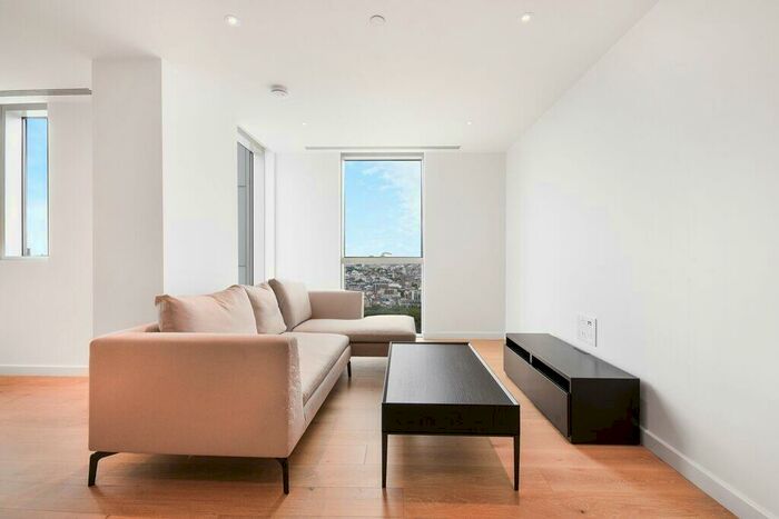 2 Bedroom Apartment To Rent In City Road London, EC1V