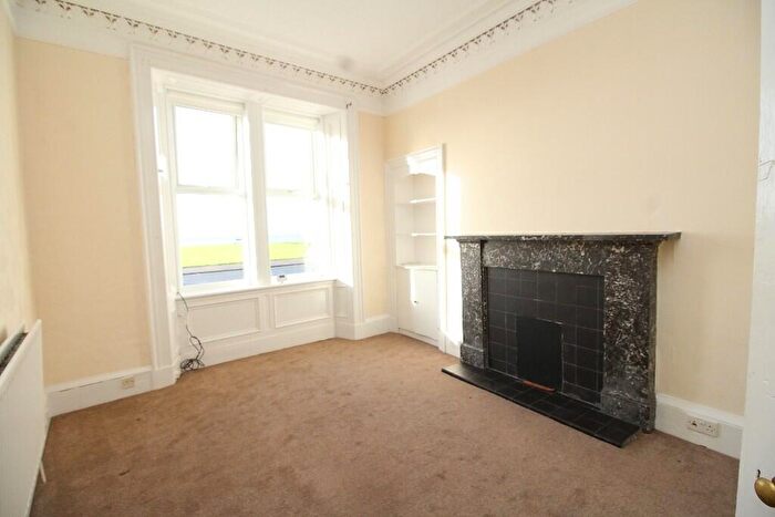 2 Bedroom Flat For Sale In East Clyde Street, Helensburgh, G84
