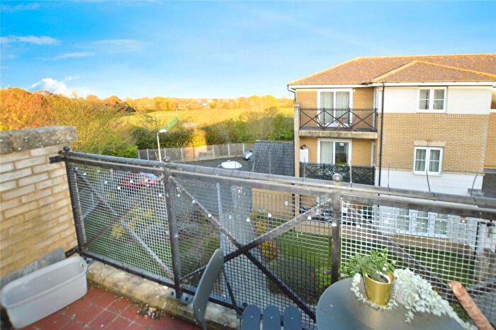 2 Bedroom Apartment To Rent In Bell Close, Laindon, Basildon, Essex, SS15