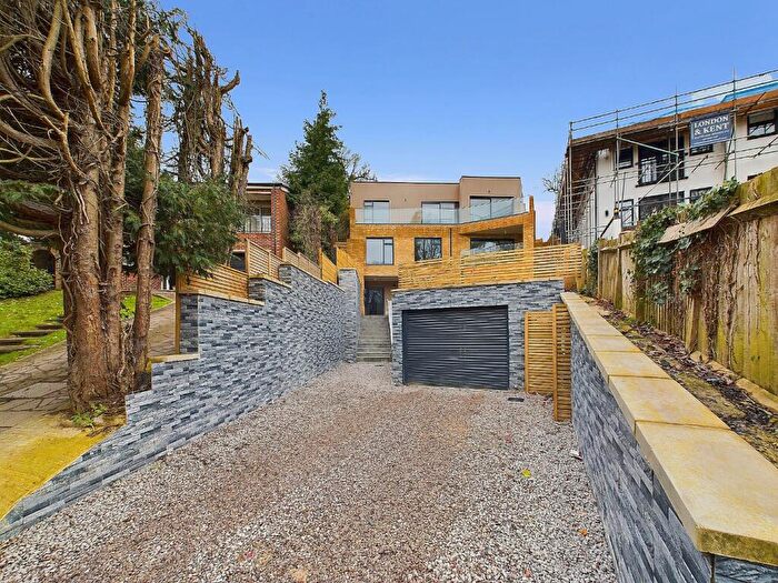 2 Bedroom Apartment For Sale In Silver Leaves, Southill Road, Chislehurst, Kent, BR7