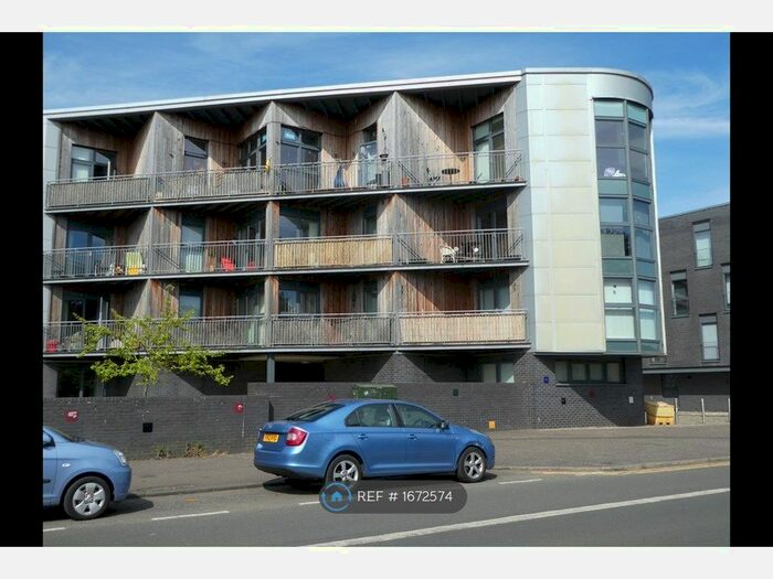 2 Bedroom Flat To Rent In Moore Street, Glasgow, G40