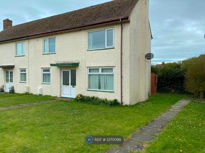 2 Bedroom Semi-Detached House To Rent In Minffordd Road, Caergeiliog, Holyhead, LL65