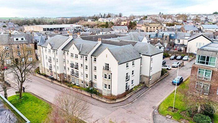 2 Bedroom Flat For Sale In Wallace Court, Lanark, ML11