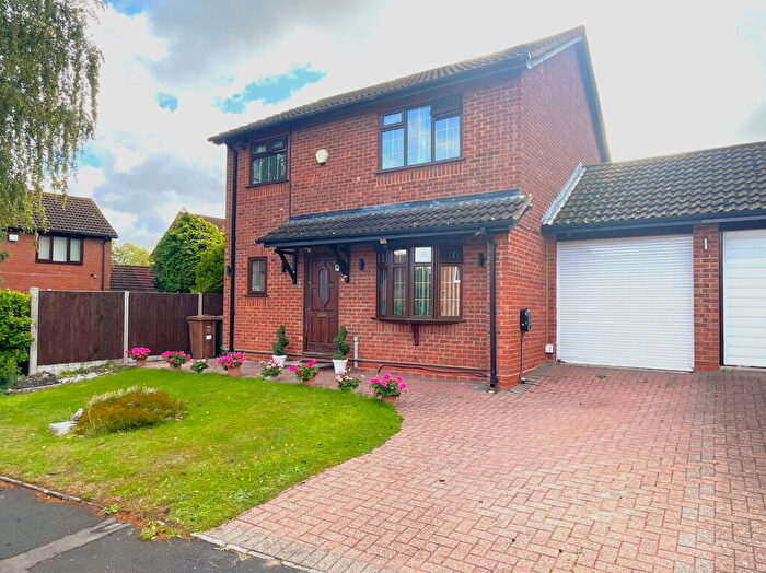 3 Bedroom Detached House For Sale In Lansdale Avenue, Solihull, B92