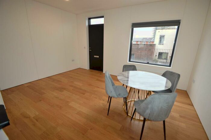 4 Bedroom House To Rent In Guest Street, Stubbs Mews, New Islington, Manchester, M4
