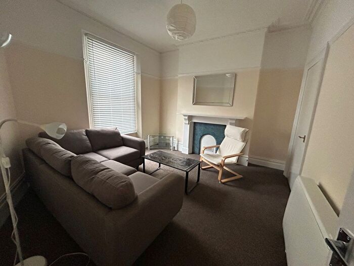 5 Bedroom Terraced House To Rent In Cheltenham Road, Bristol, BS6