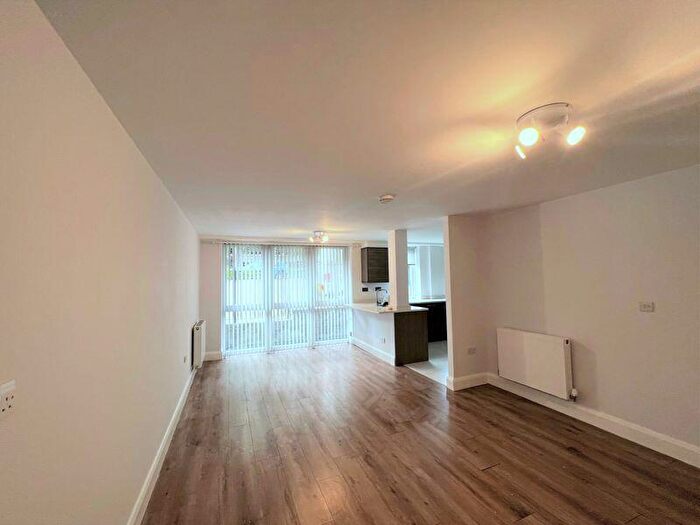 2 Bedroom Apartment To Rent In Station Road, Barnet, EN5