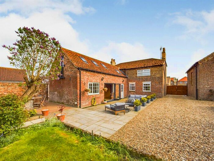 4 Bedroom Detached House For Sale In Main Street, North Frodingham, Driffield, YO25