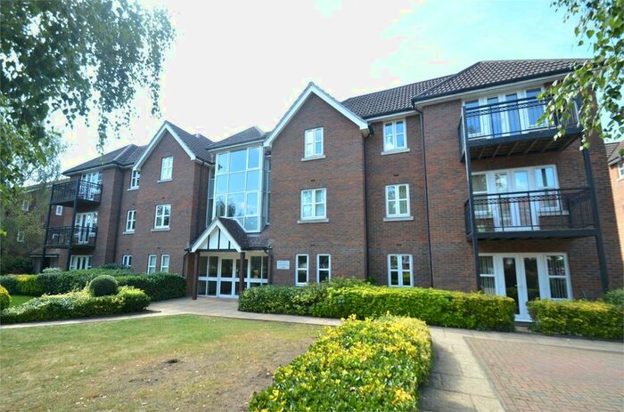 2 Bedroom Flat To Rent In Beckenham Grove, Bromley, BR2