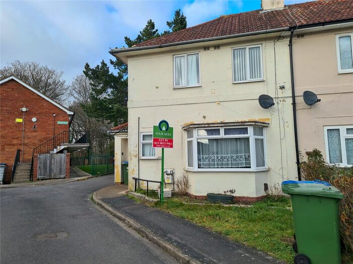 1 Bedroom Flat To Rent In Monks Way, Southampton, Hampshire, SO18