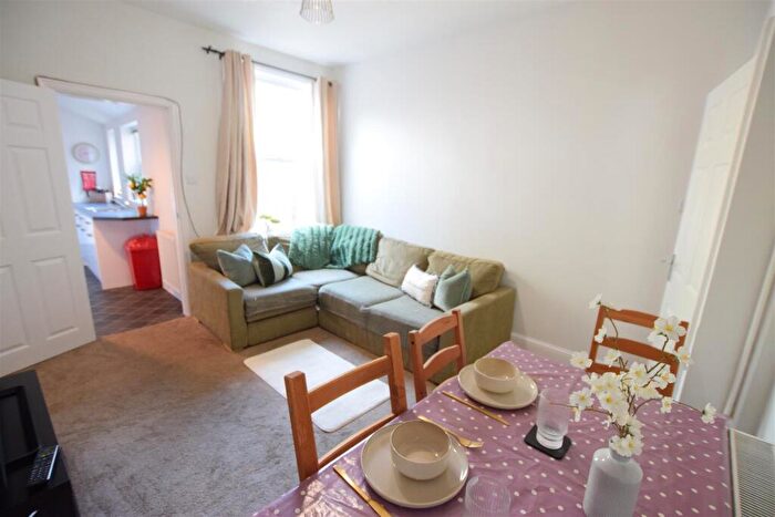 3 Bedroom House To Rent In York Avenue - Student House - Available Now, LN1