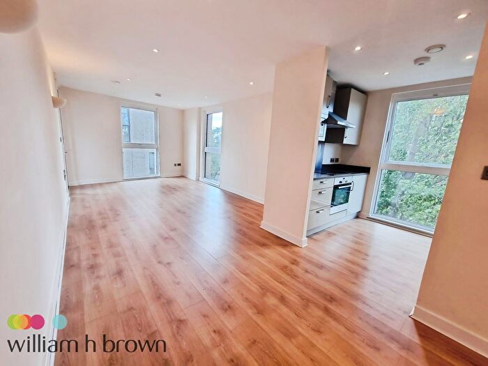 2 Bedroom Flat To Rent In Burgess Springs, Chelmsford, CM1