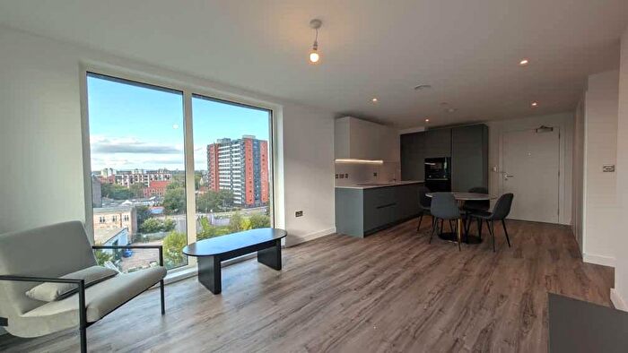 2 Bedroom Apartment To Rent In The Railings, Middlewood Locks, M5
