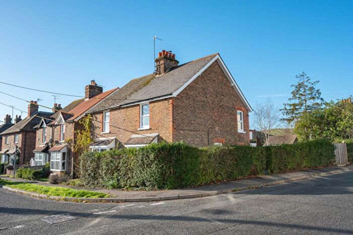 1 Bedroom Apartment To Rent In Daux Way, Billingshurst, RH14