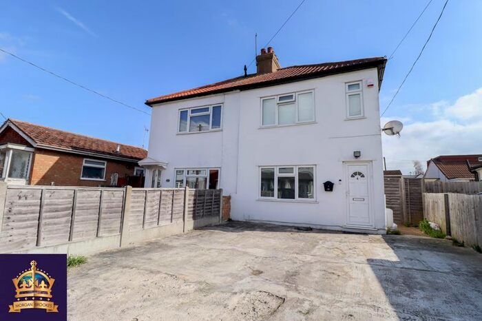 2 Bedroom Semi-Detached House To Rent In Korndyk Avenue, Canvey Island, SS8