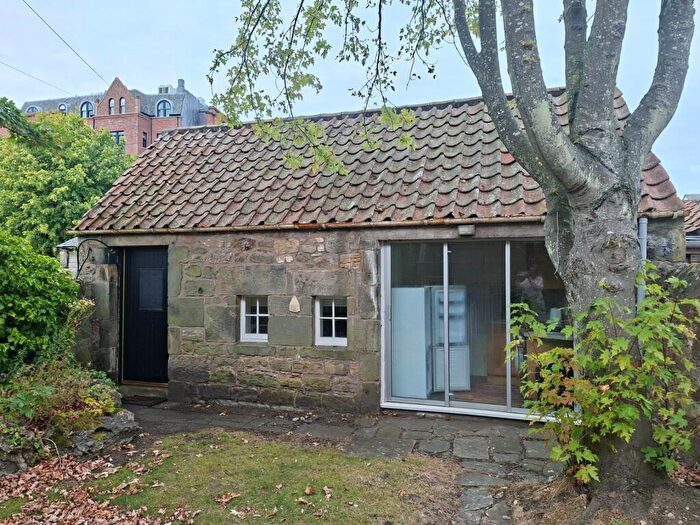 1 Bedroom Detached House To Rent In Pilmour Place, St. Andrews, KY16