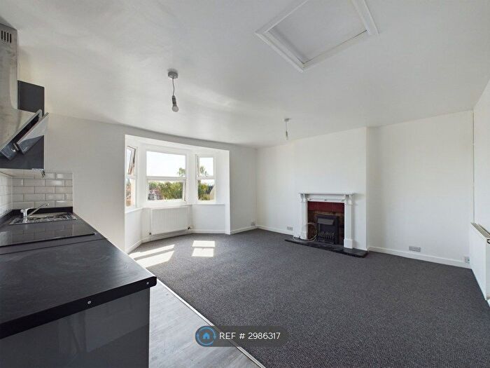 2 Bedroom Flat To Rent In Kingsholm Road, Gloucester, GL1