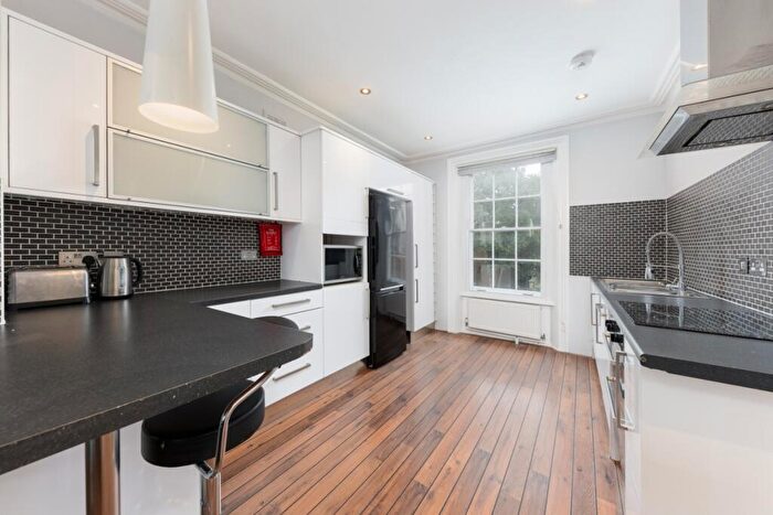 2 Bedroom Apartment To Rent In Camden Road, London, NW1