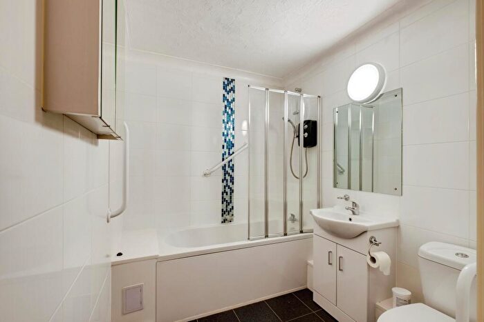 1 Bedroom Apartment For Sale In Halebrose Court, Southbourne, BH6