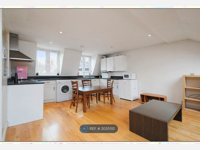 1 Bedroom Flat To Rent In Pennard Road, Shepherds Bush, W12