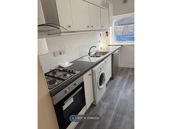 1 Bedroom Flat To Rent In Wellington Street, Grimsby, DN32