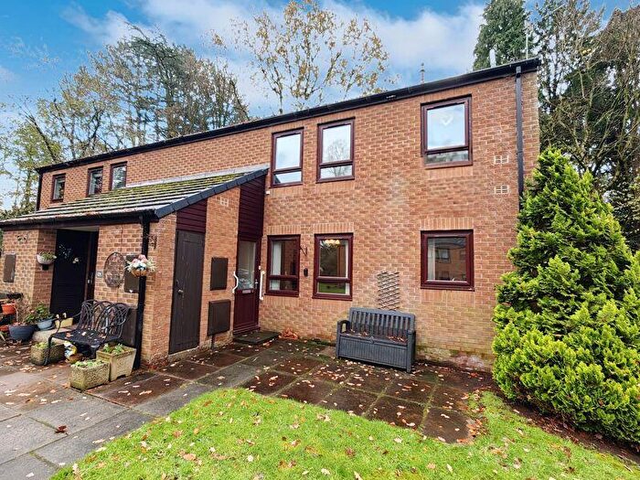 2 Bedroom Flat For Sale In Knowefield Close, Carlisle, CA3