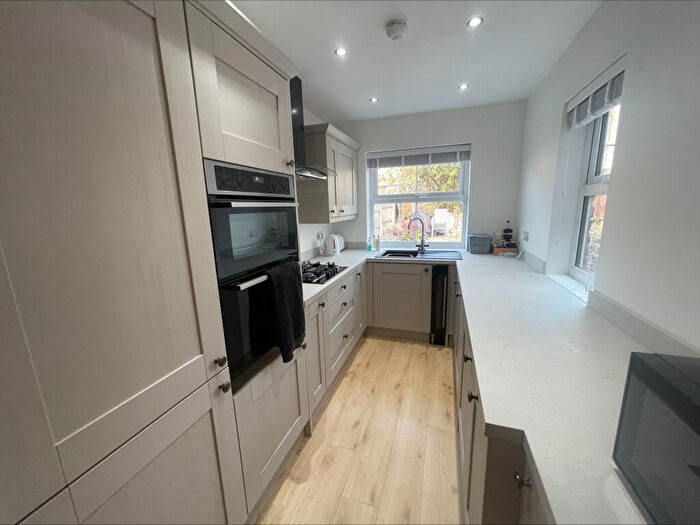 2 Bedroom House To Rent In Coed Coch Road, LL29