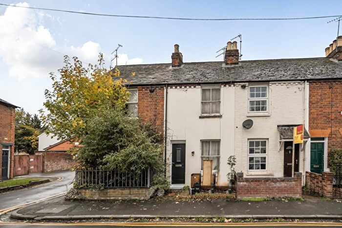 2 Bedroom Terraced House For Sale In Montague Street, Reading, Berkshire, RG1