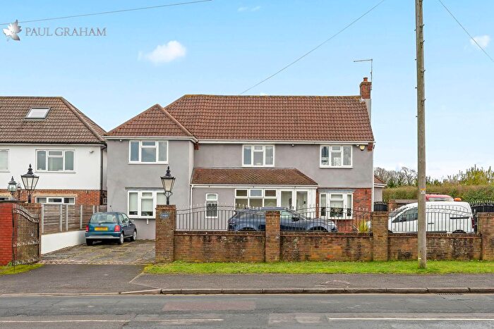 4 Bedroom Detached House For Sale In Woodmansterne Lane, Wallington, SM6