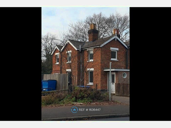 3 Bedroom Semi-Detached House To Rent In Oyster Lane, Byfleet, West Byfleet, KT14