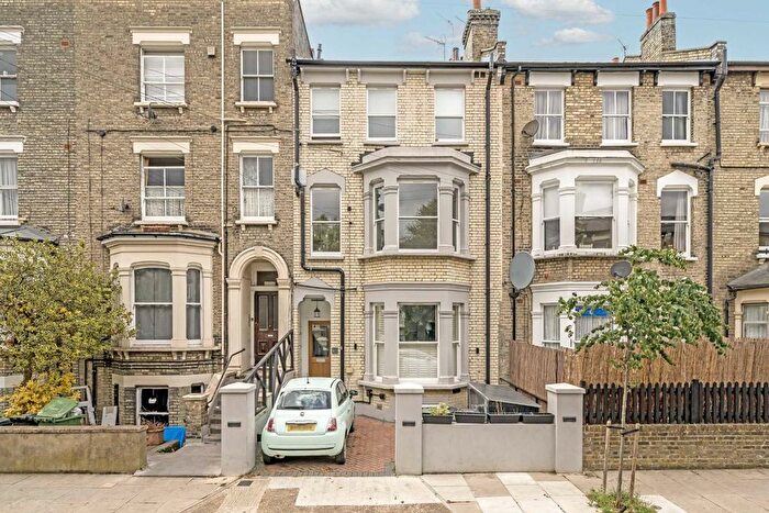 2 Bedroom Flat To Rent In St. Stephens Avenue, London, W12