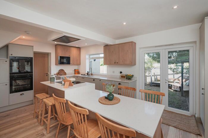 6 Bedroom House To Rent In Alderley Road, Bath, BA2