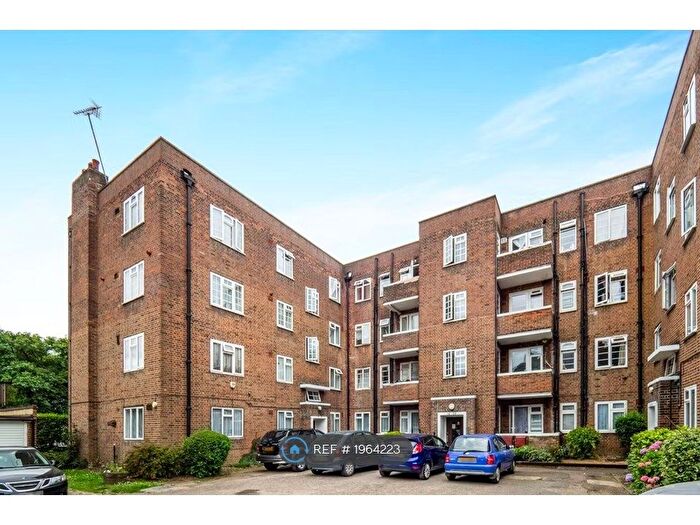 2 Bedroom Flat To Rent In Thurlby Close, Harrow, HA1