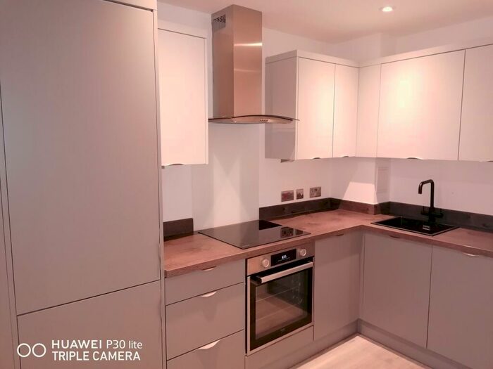 1 Bedroom Apartment To Rent In East Park, Crawley, RH10