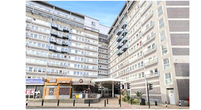 2 Bedroom Flat To Rent In Calderwood Street, Woolwich, SE18