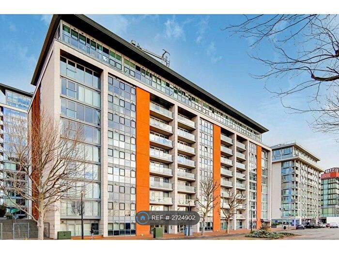 1 Bedroom Flat To Rent In Adriatic Apartments, London, E16