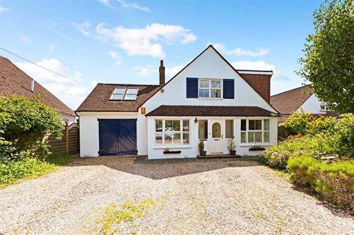 4 Bedroom Detached House For Sale In Avisford Park Road, Walberton, BN18