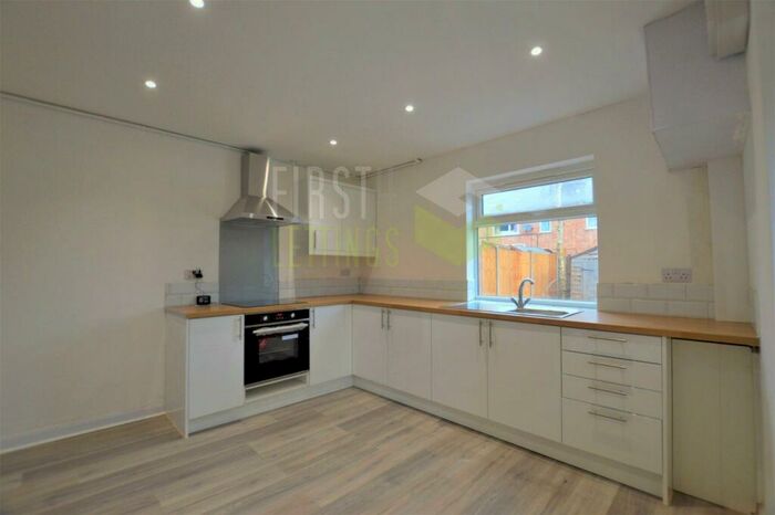 2 Bedroom Town House To Rent In Arnold Avenue, Wigston, LE18