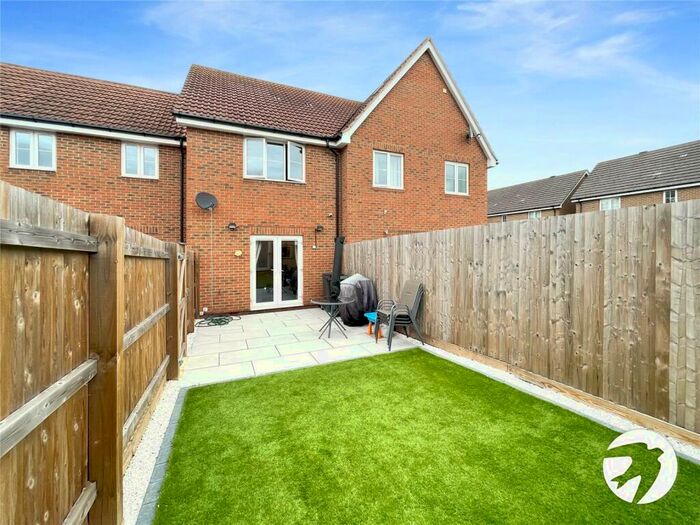 2 Bedroom House To Rent In Hardy Avenue, Dartford, Kent, DA1