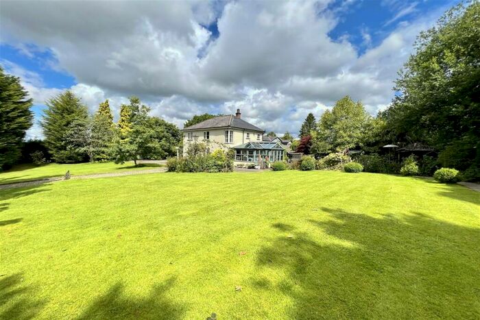 5 Bedroom Semi-Detached House For Sale In Wood Lane North, Adlington, Macclesfield, SK10