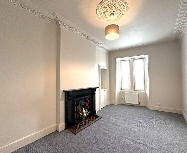 2 Bedroom Flat To Rent In Meadowbank Terrace, Meadowbank, Edinburgh, EH8