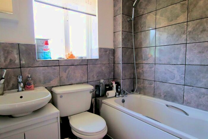 2 Bedroom Apartment To Rent In Wheeler Court, Tilehurst, Reading, RG31