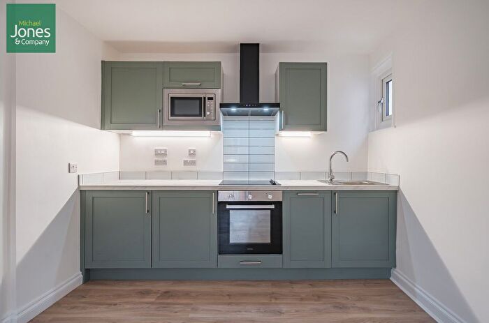 1 Bedroom Flat To Rent In Western Place, Worthing, BN11