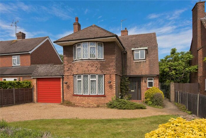 4 Bedroom Detached House To Rent In Coltsfoot Drive, Guildford, Surrey, GU1