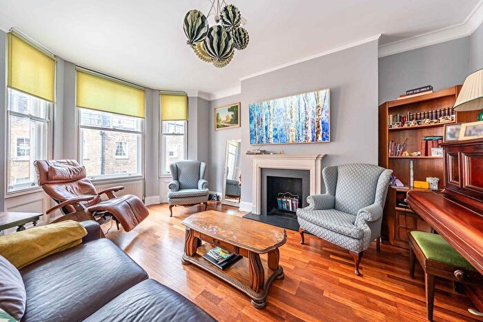 3 Bedroom Flat To Rent In York Street, London, W1H